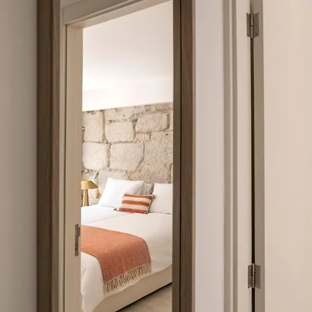 Modern 2-bed With View To Clerigos Tower Holiday home Porto