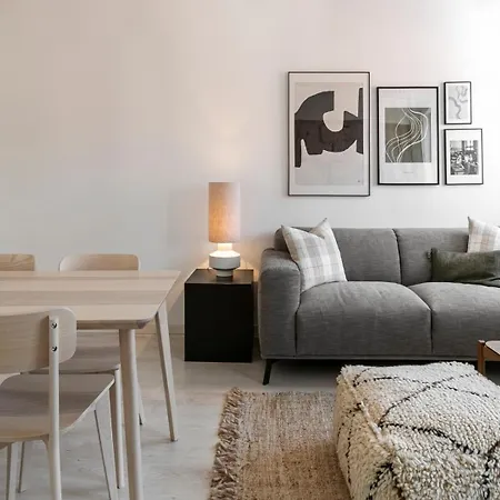 Modern 2-bed With View To Clerigos Tower Porto