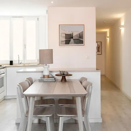 Modern 2-bed With View To Clerigos Tower * Porto