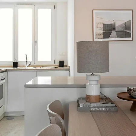 Modern 2-bed With View To Clerigos Tower Сasa de vacaciones *