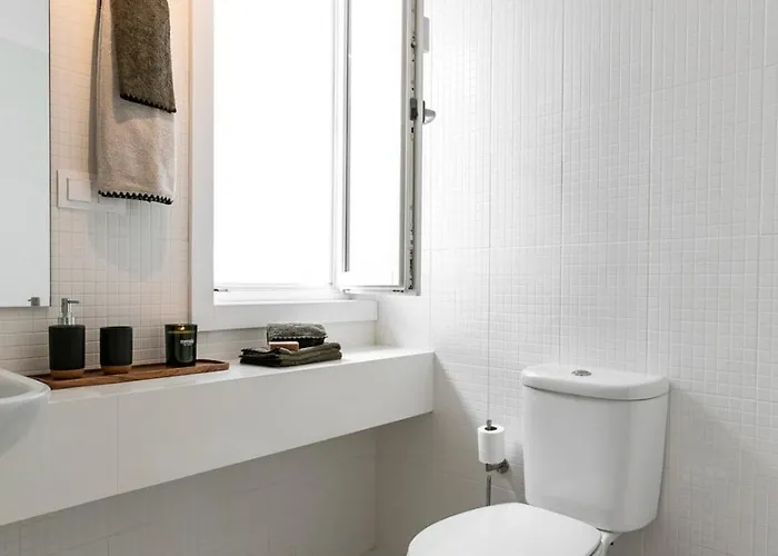 Modern 2-bed With View To Clerigos Tower