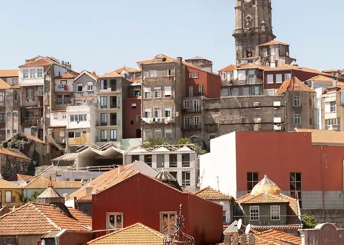 Feriehus Modern 2-bed With View To Clerigos Tower Porto