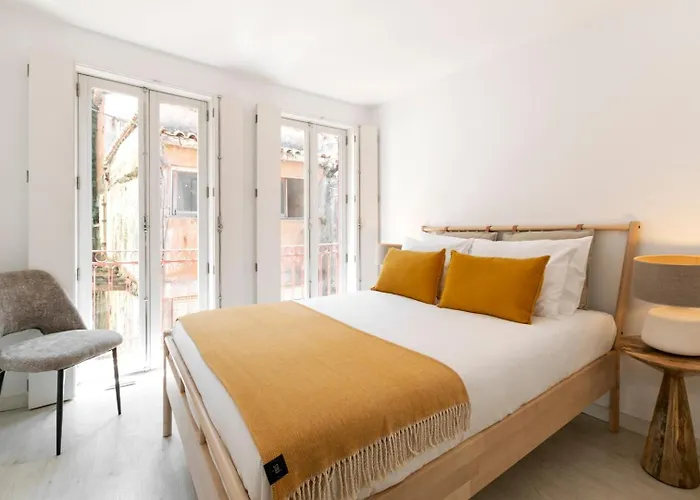 Modern 2-bed With View To Clerigos Tower