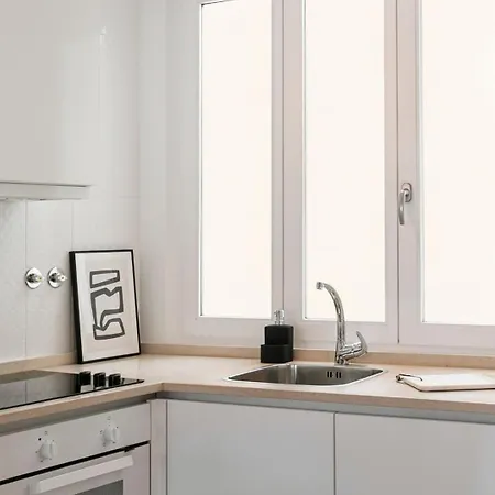 Modern 2-bed With View To Clerigos Tower *