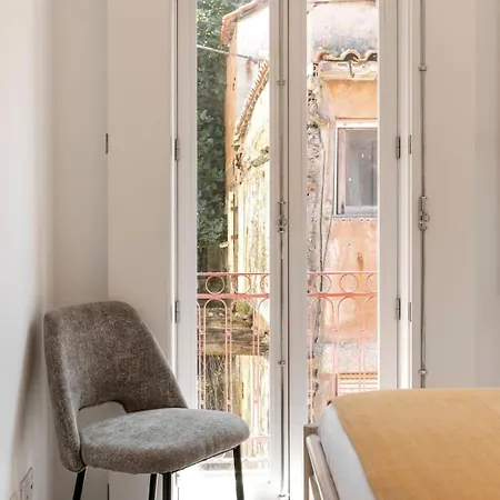 Modern 2-bed With View To Clerigos Tower *