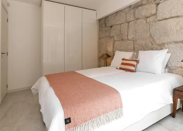 Modern 2-bed With View To Clerigos Tower * 포르투